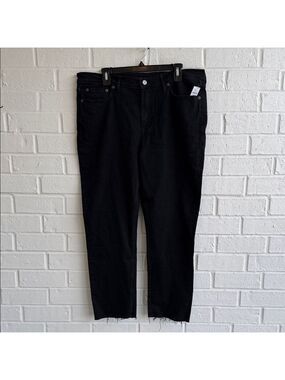 NWT GAP Women's Midnight Black Slim Mid Rise Jeans Size 33/16R 5 Pocket, Raw Hem